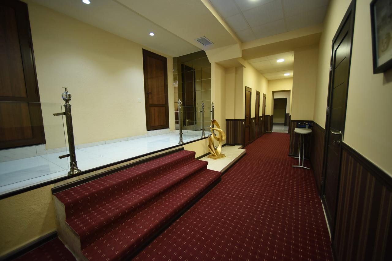 Yerevan Inn Hostel Esterno foto