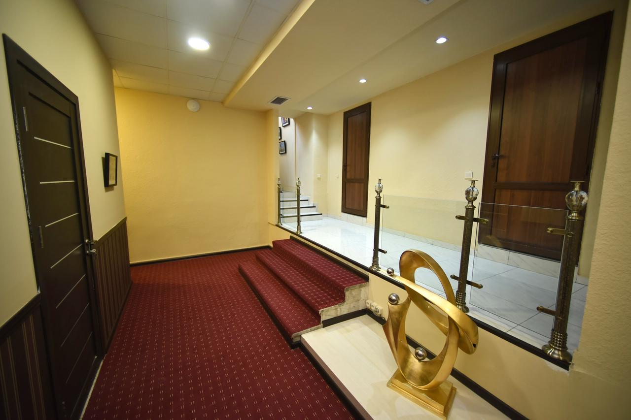 Yerevan Inn Hostel Esterno foto