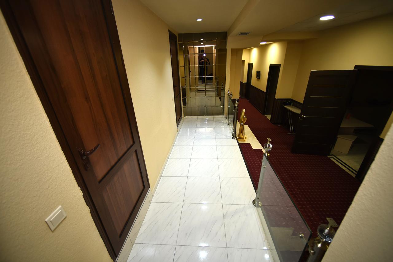 Yerevan Inn Hostel Esterno foto